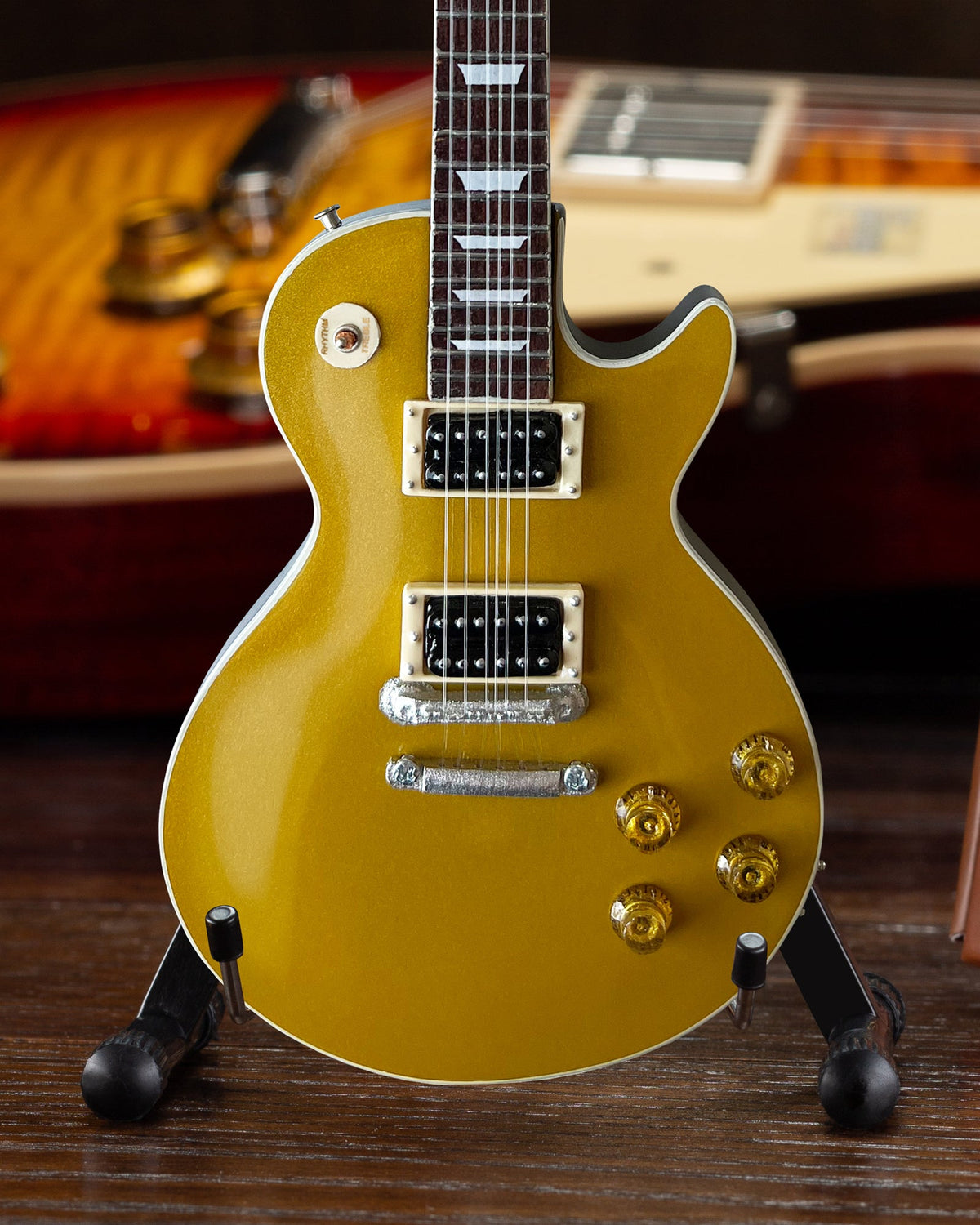 Slash Gibson Les Paul Standard “Victoria” Goldtop Miniature Guitar Model
