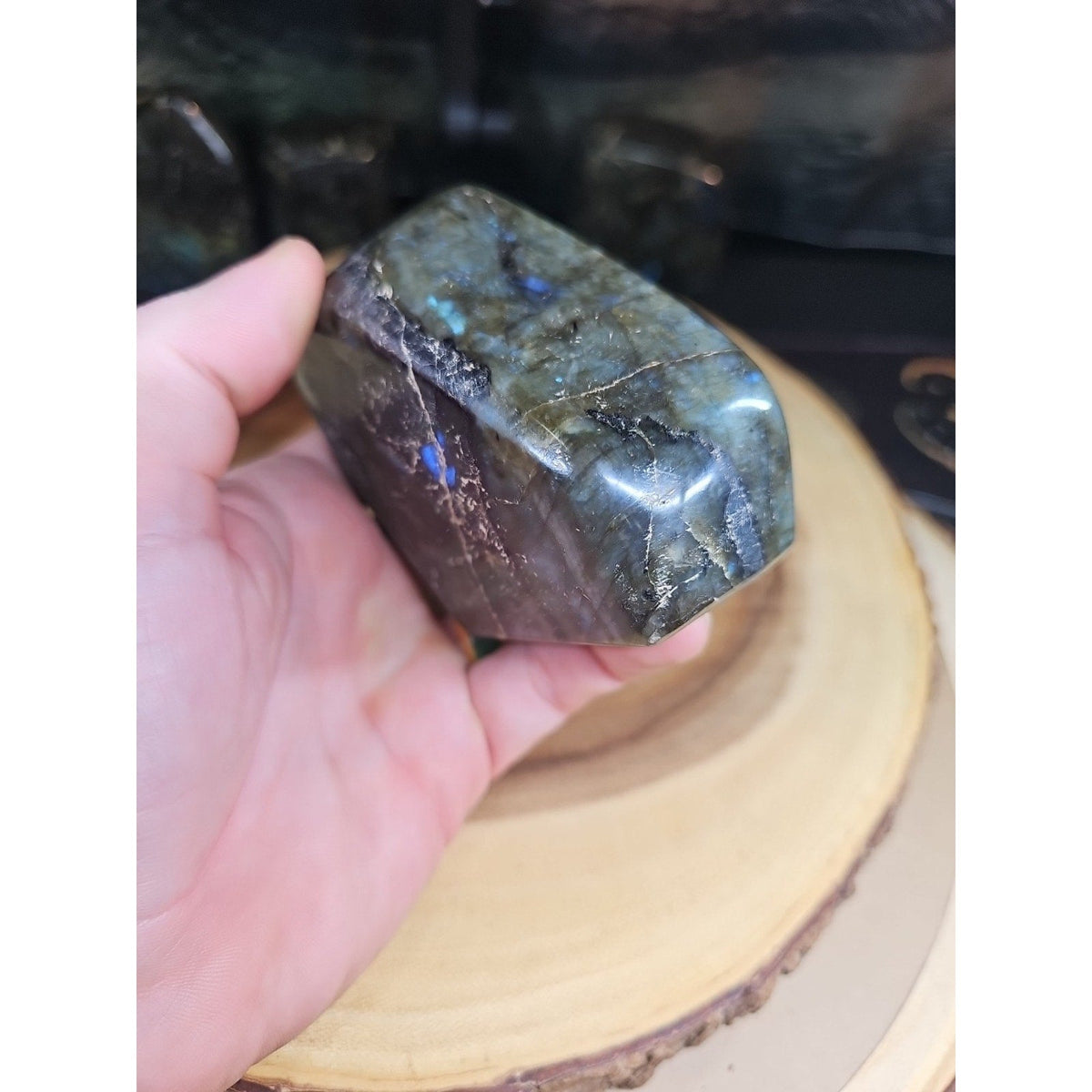 Rainbow Labradorite Spectrolite — 1.29lb, Color Flash Stone, Madagascar
