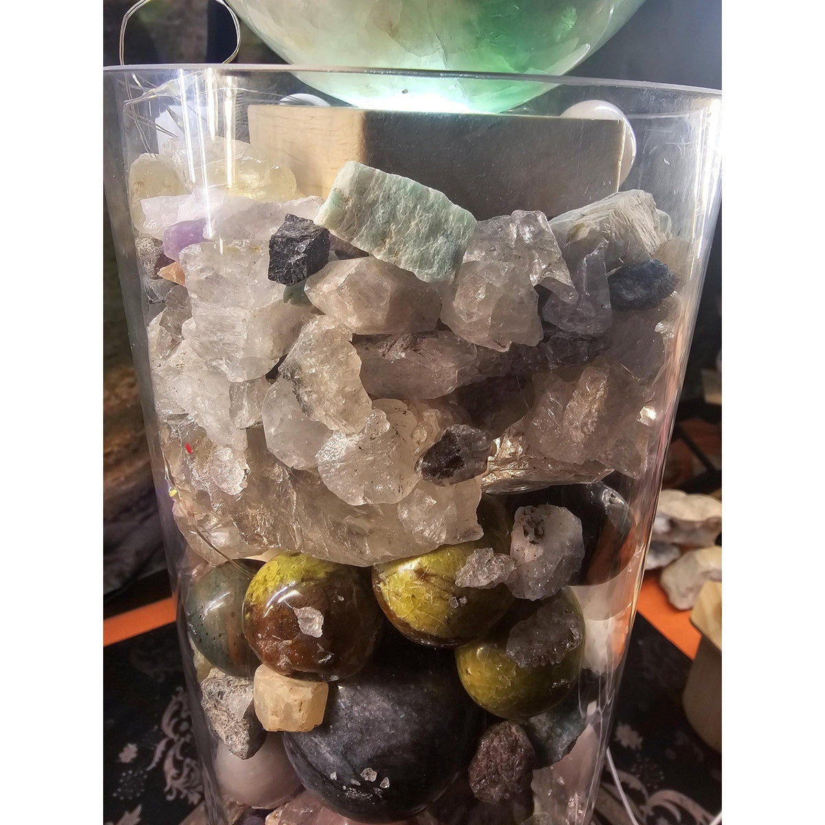 22 lb Mixed Crystal Vase with LED Fluorite Sphere