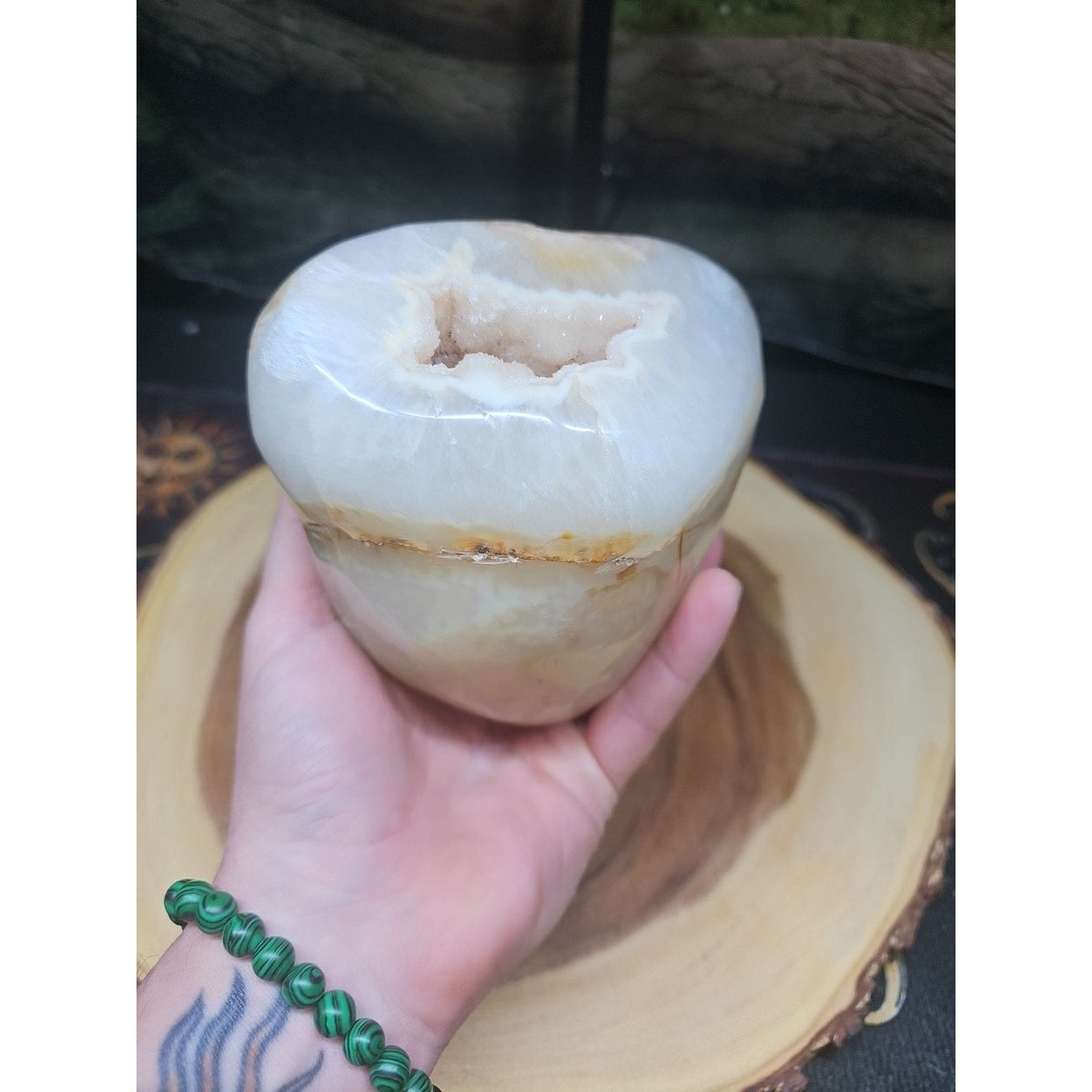 Natural 4.71lb Agate Carnelian Quartz Crystal Geode