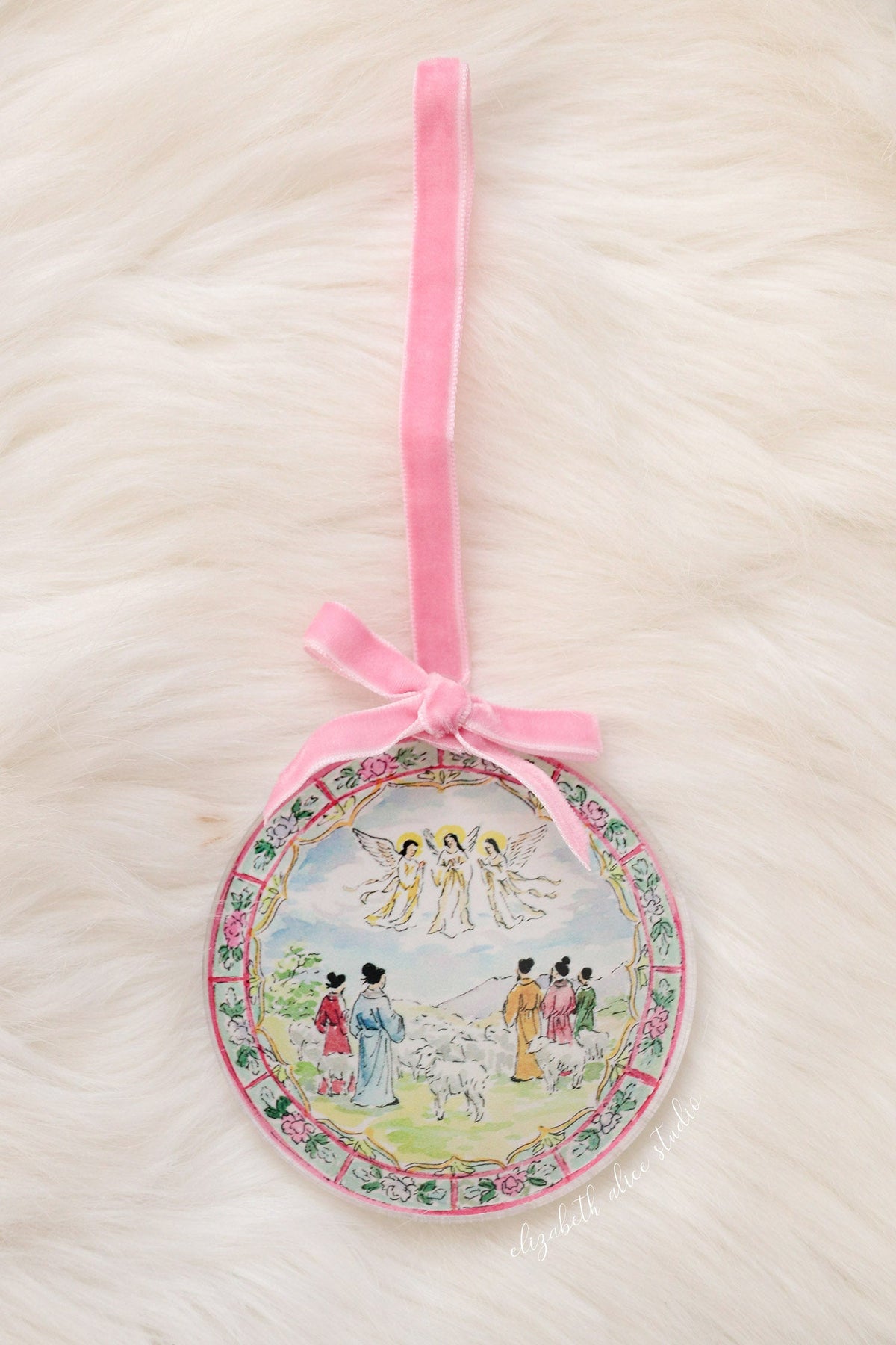 Chinoiserie acrylic ornament, Angels appearing to the shepherds