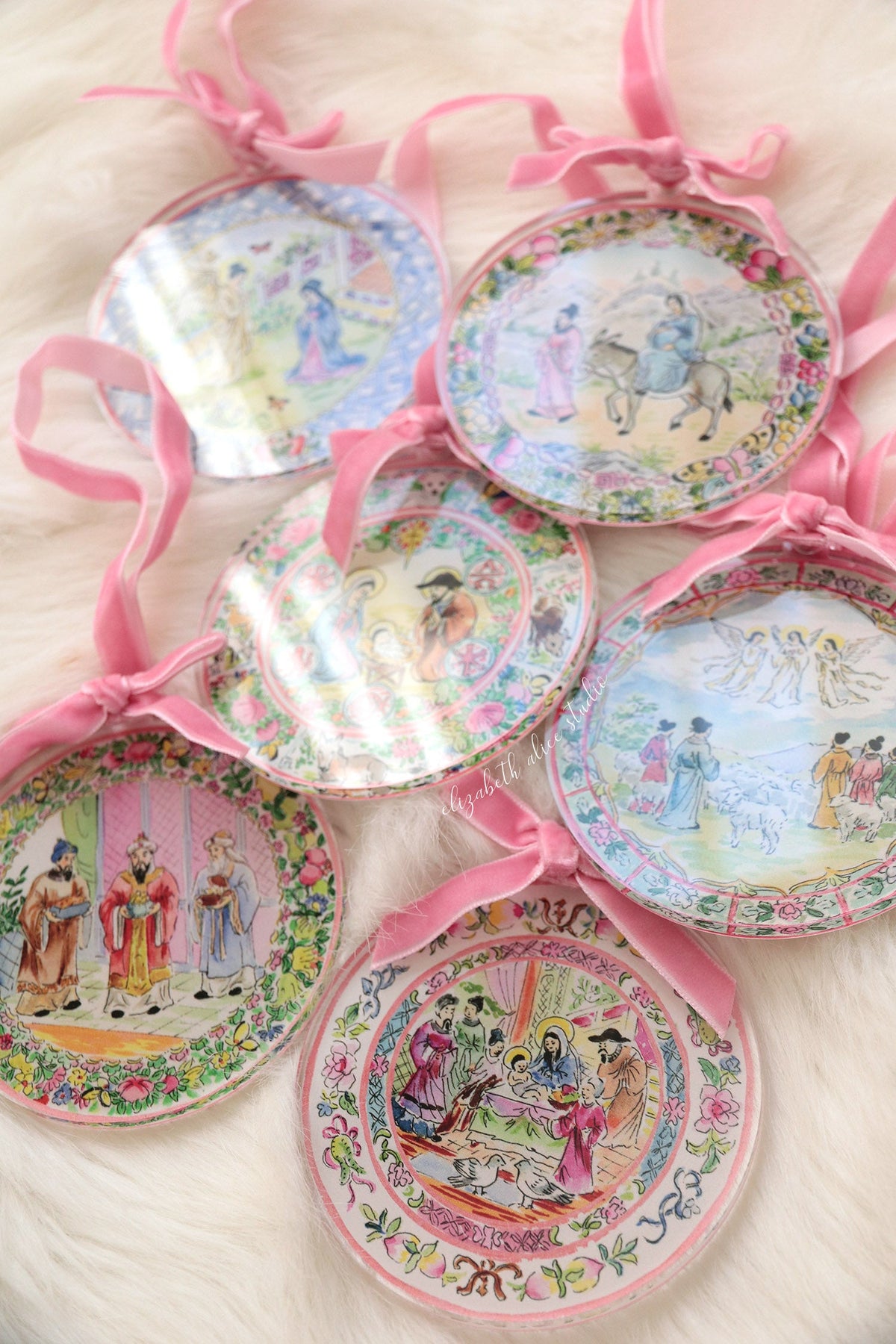 Chinoiserie acrylic ornament, The Journey to Bethlehem