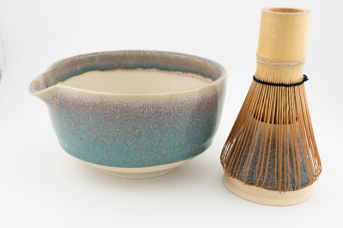 Matcha Set | Bowl with Matching Whisk Holder | Chawan and Chasentate