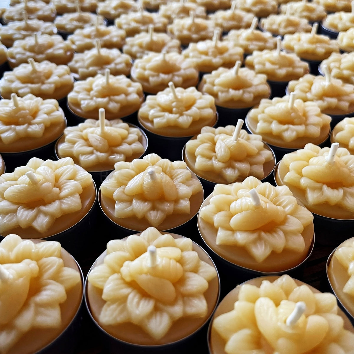 Honeybee Flower Beeswax Tealight Candles
