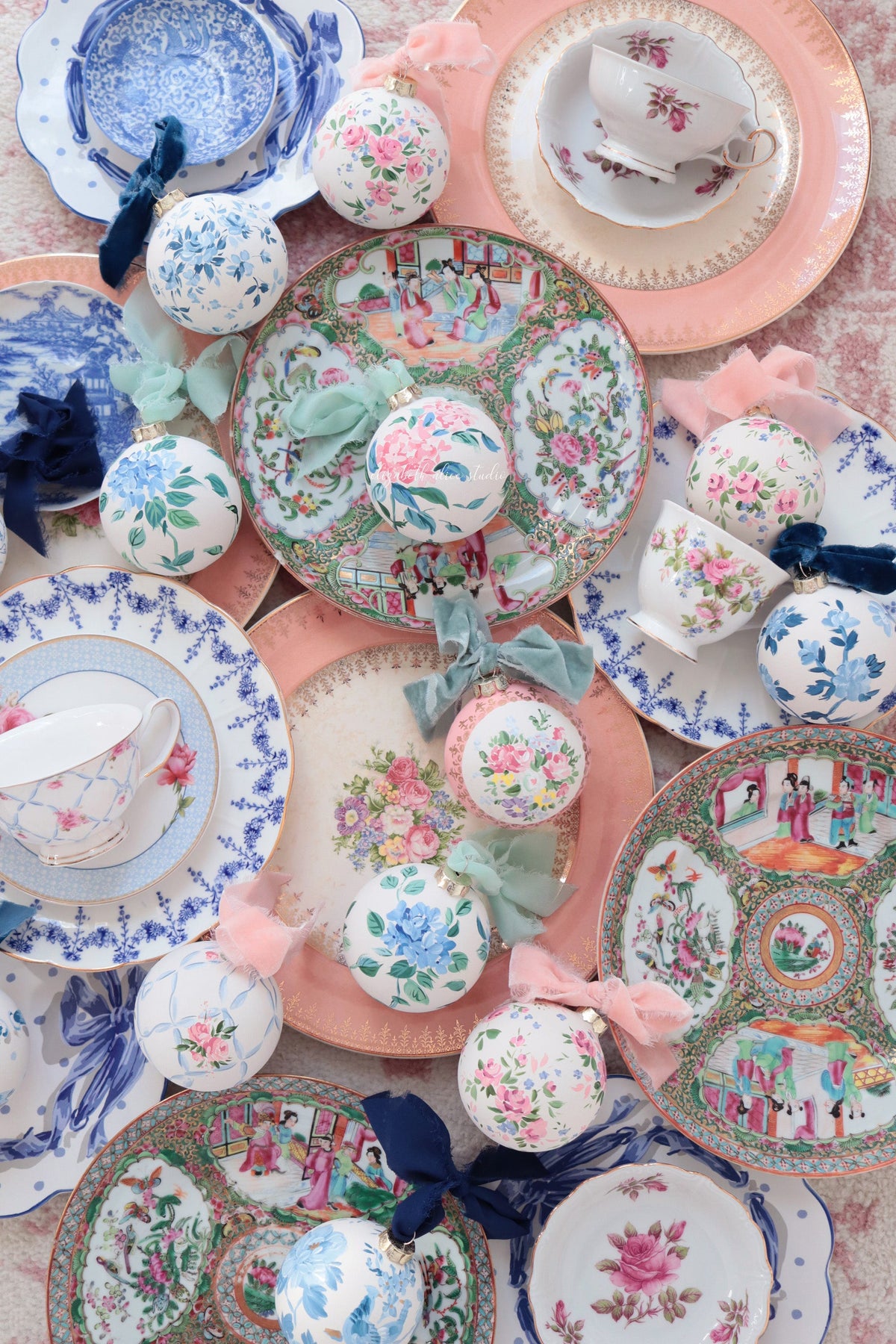 Blue hydrangea chinoiserie hand-painted ornament