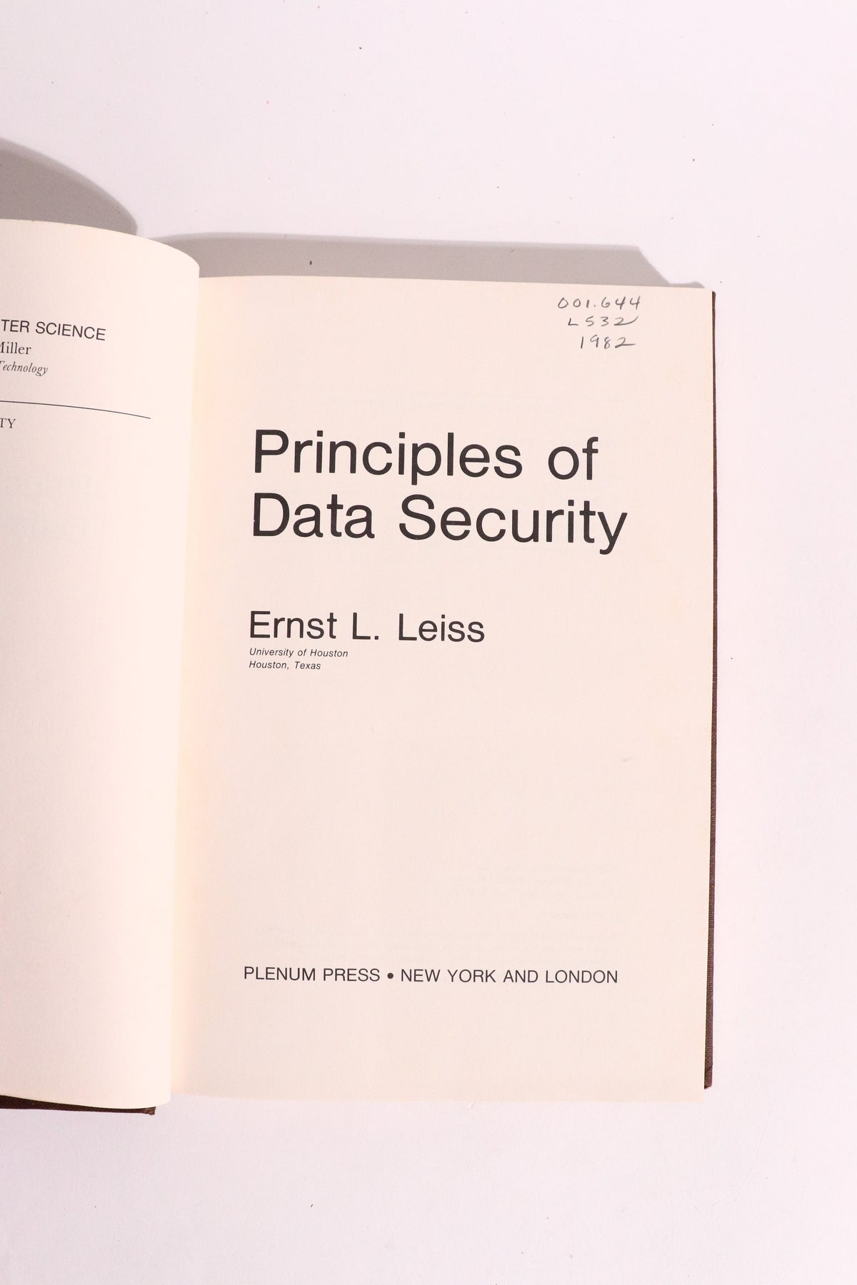Principles of Data Security — Ernst L. Leiss, 1982 | Early Computer Security & Cryptography