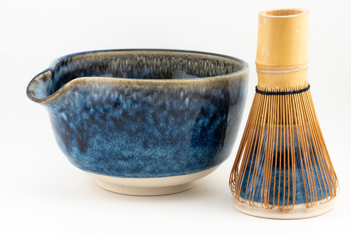 Matcha Set | Bowl with Matching Whisk Holder | Chawan and Chasentate