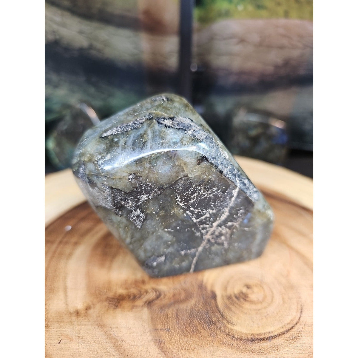 Rainbow Labradorite Spectrolite — 1.29lb, Color Flash Stone, Madagascar