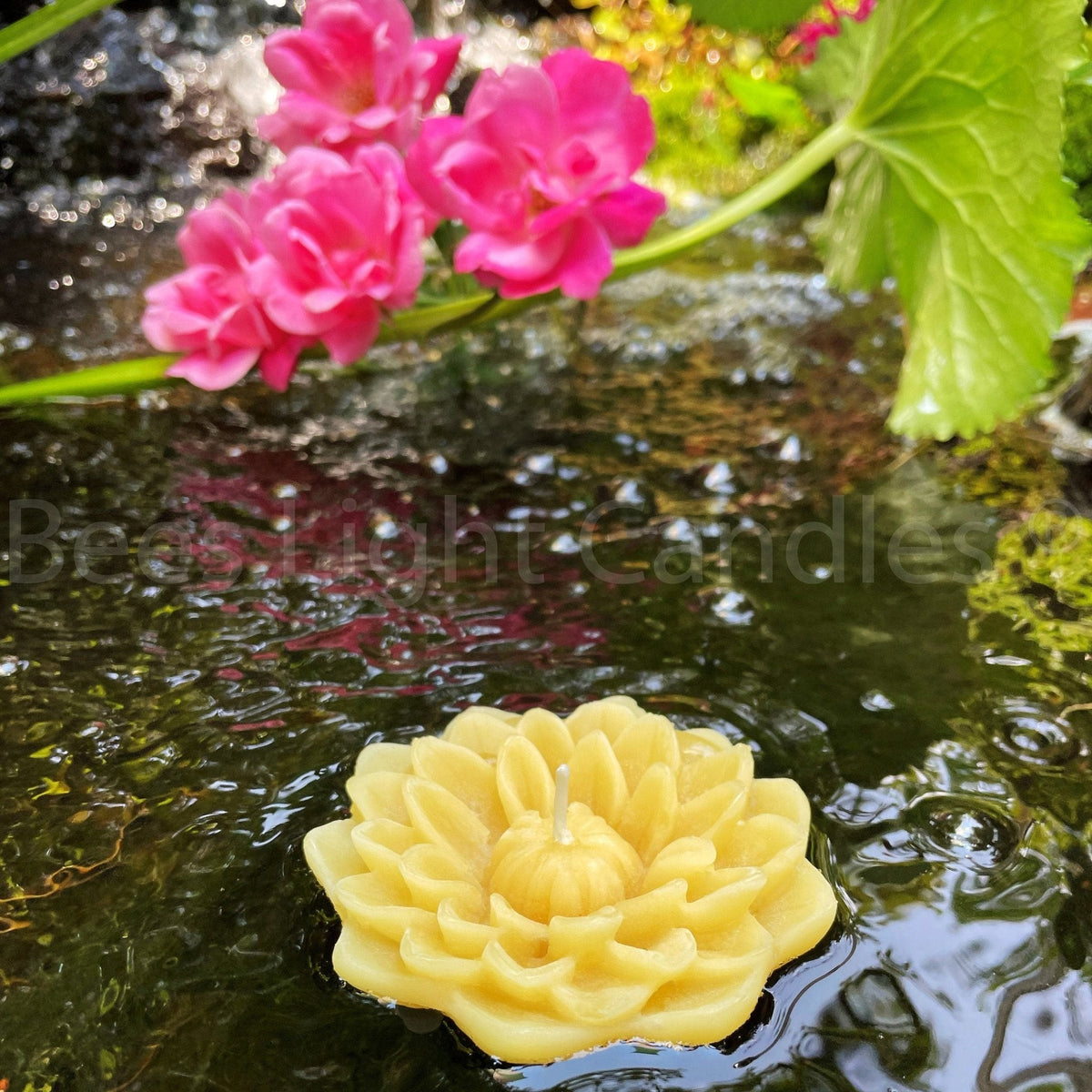 Exquisite Flower Floating Beeswax Candle