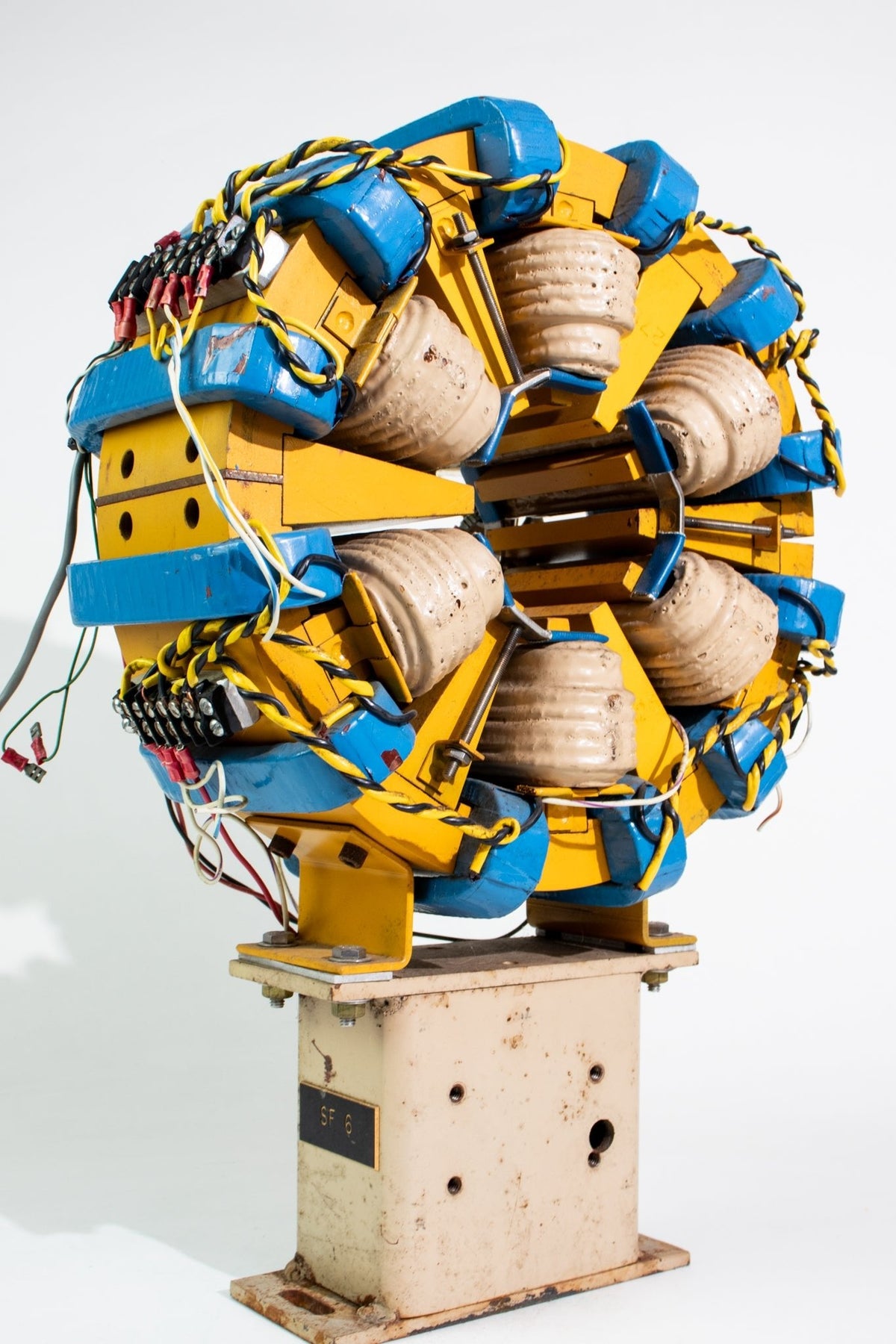 Particle Accelerator Beam Steering Magnet - Aladdin Synchrotron